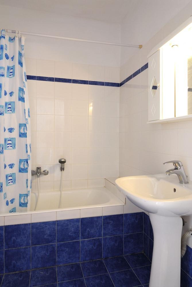 La Celestina Apartments Науса Екстериор снимка